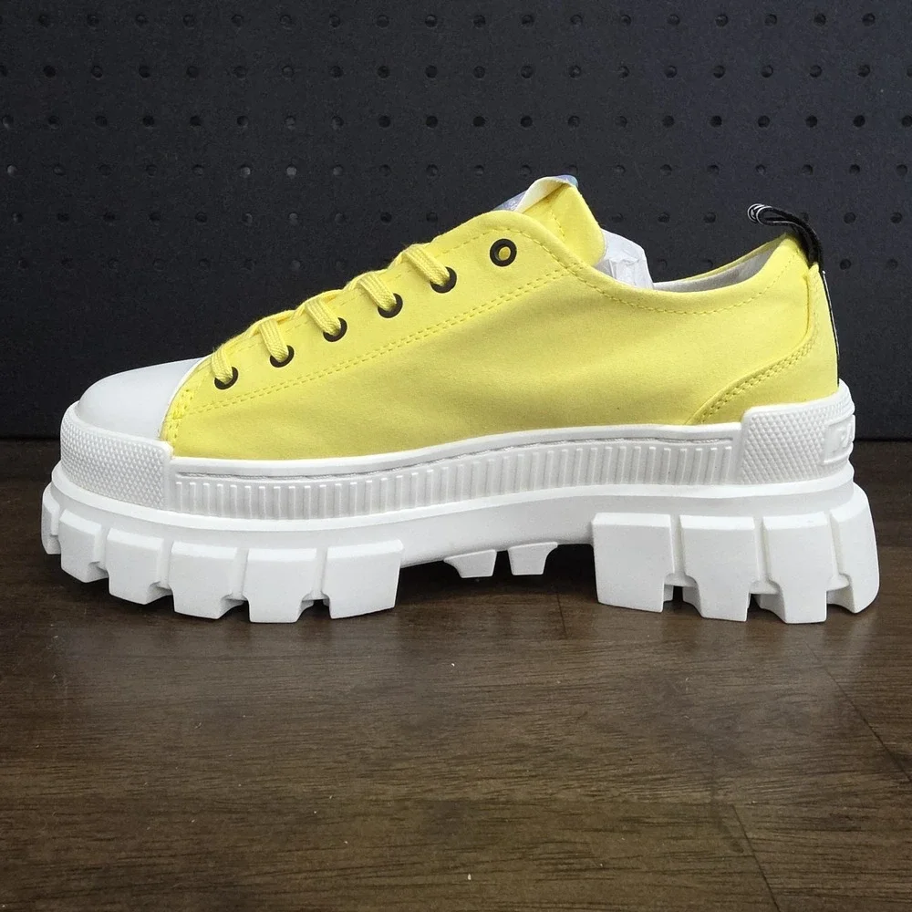 Palladium Revolt LO TX Star Yellow Women Chunky Platform Shoe 10 US